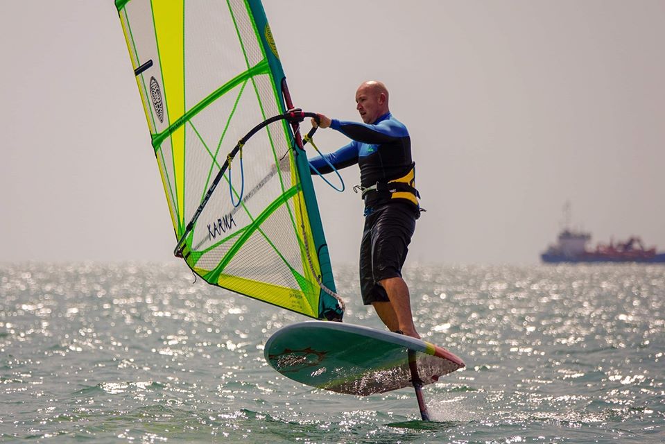 Windfoil gybes and how foil wing stall speed can affect your success rate.